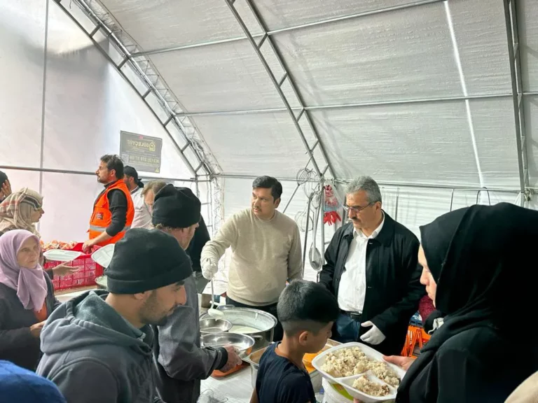 rakesh rajdev (રાકેશ રાજદેવ) turkey earthquake disaster relief photo